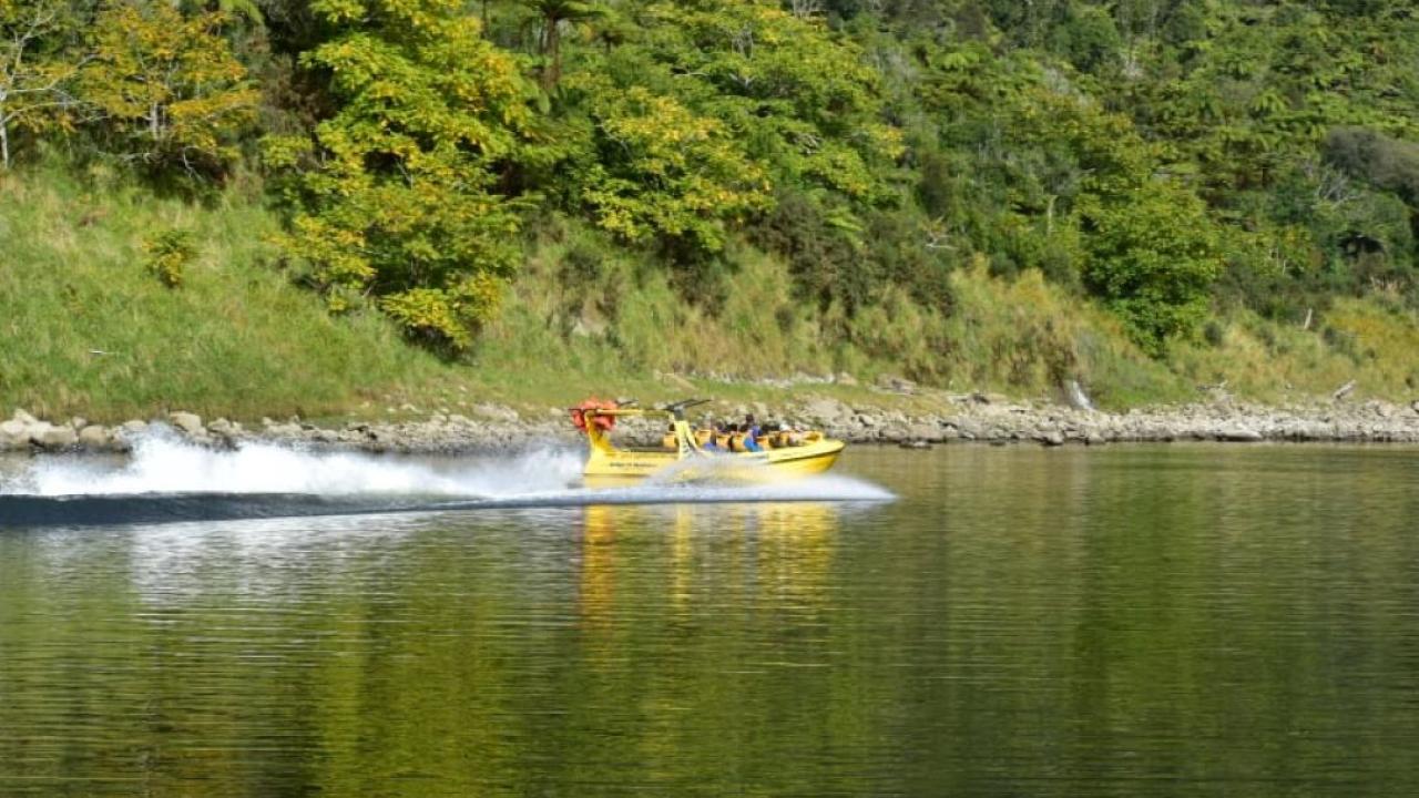 Whanganui River Canoes Whakahoro 2 Day Freedom Hire Trip Visit Ruapehu